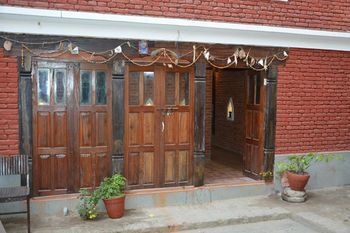 Deutsch Home Katmandú Exterior foto